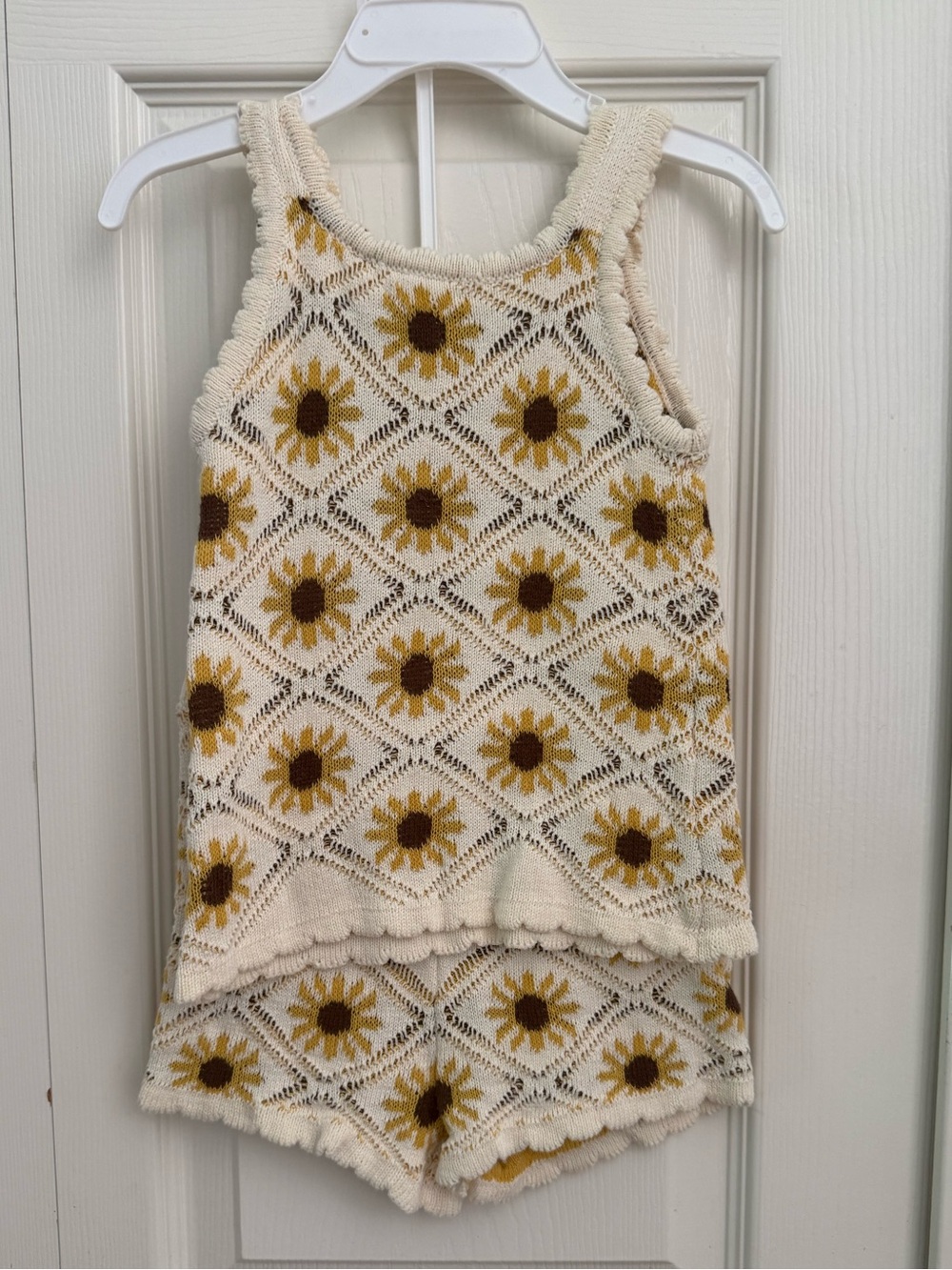 Jessica Simpson Crochet Sunflower Matching Tank and Shorts Set 2T